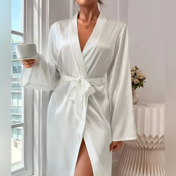 Bride robe - Picture 6 of 6